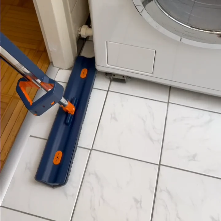Balai de nettoyage avec système d'essorage intégré - Image 2