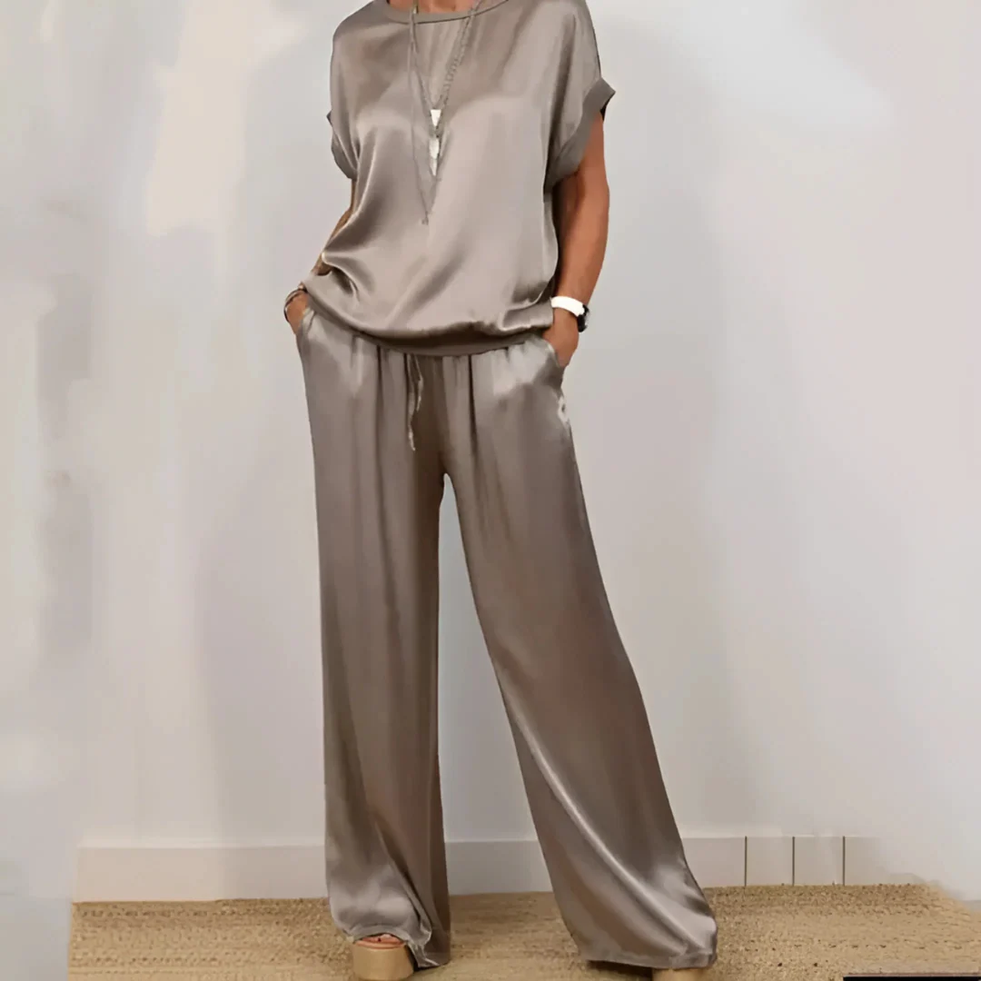 Ensemble satin femme élégant - Image 4