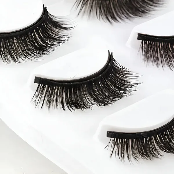 Faux cils magnétiques sans colle – Application facile et tenue parfaite
