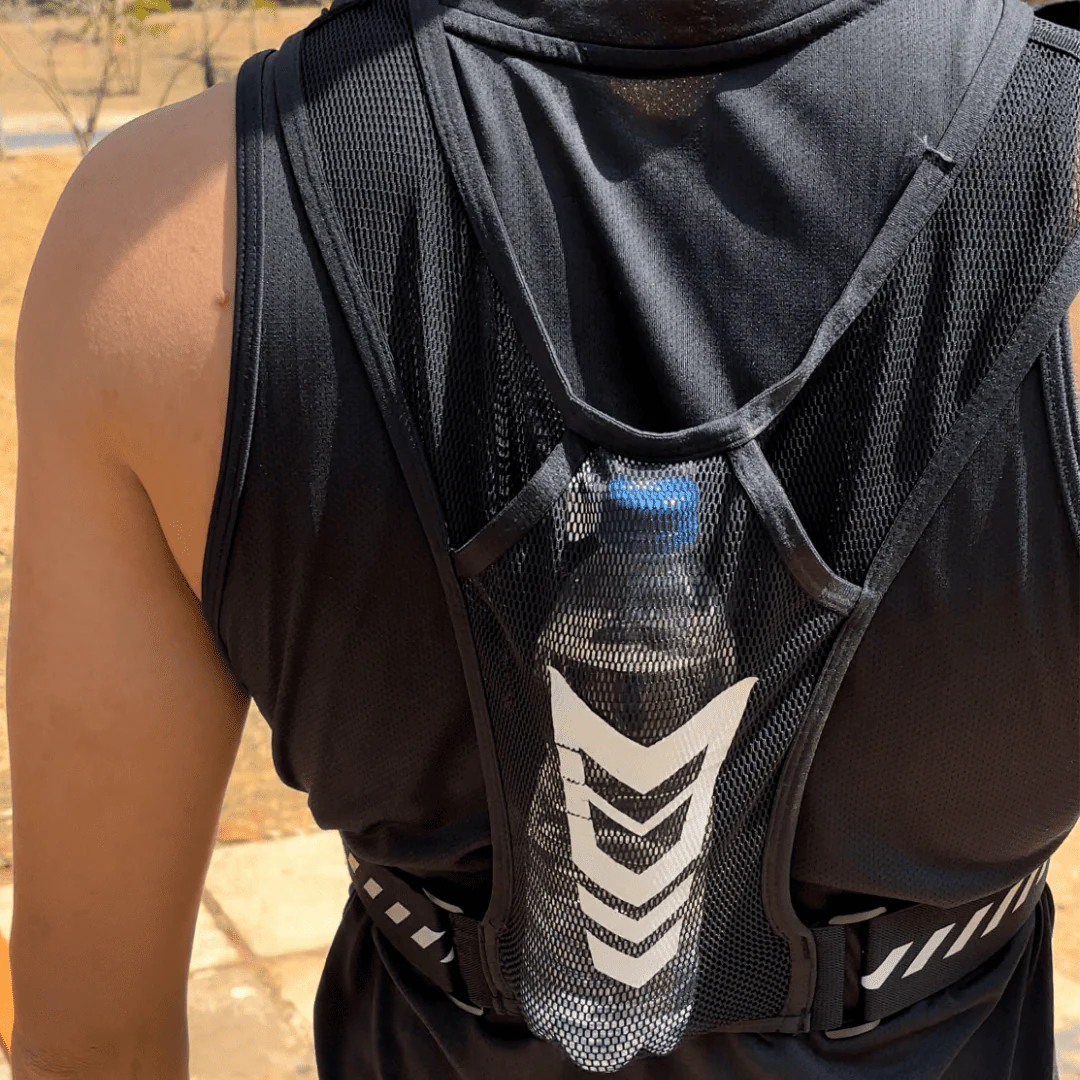 Gilet de course respirant avec gourde souple - Image 7