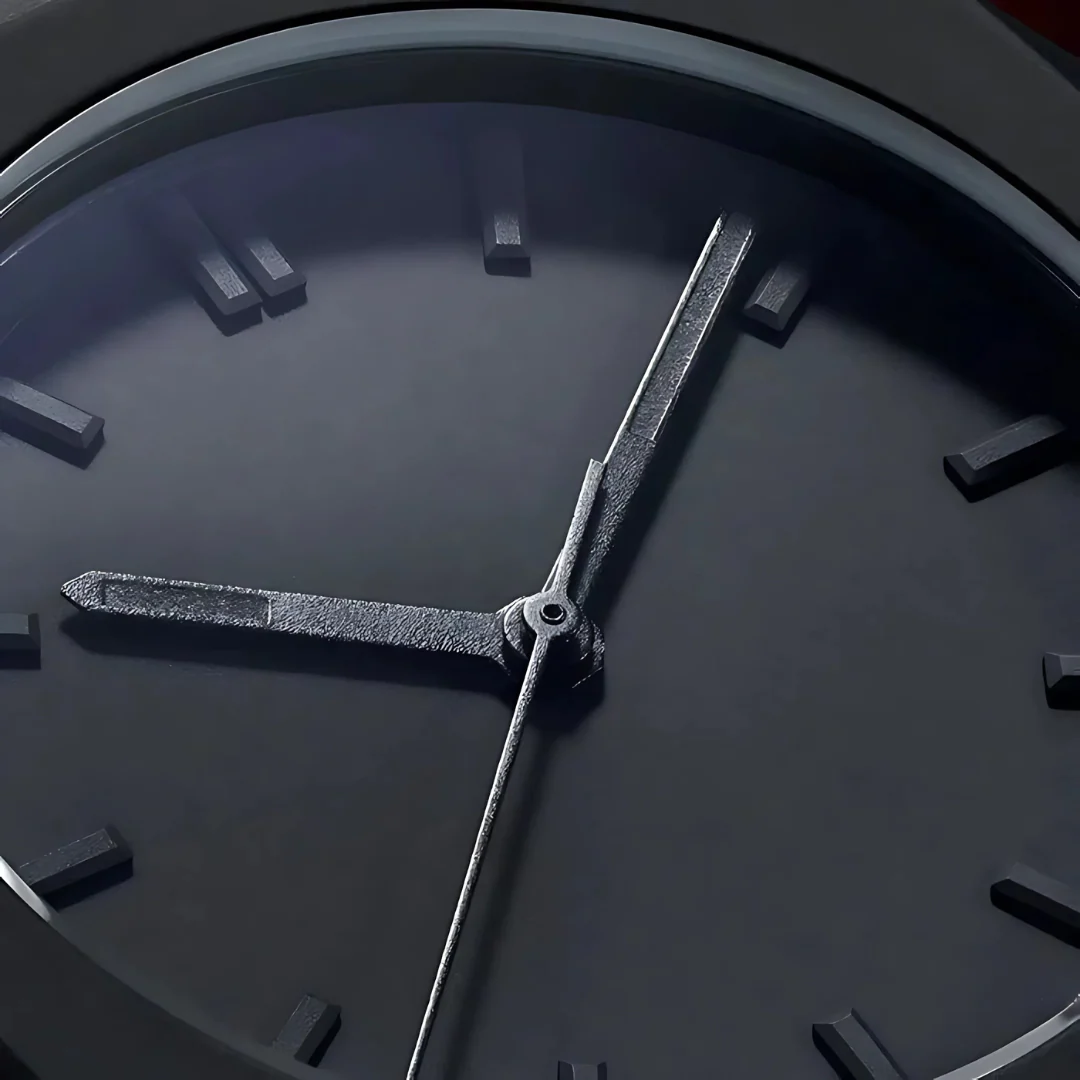 Montre minimaliste noire en céramique - Image 3
