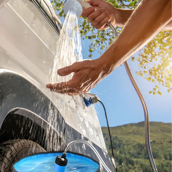 Douche de Camping Rechargeable - Image 3