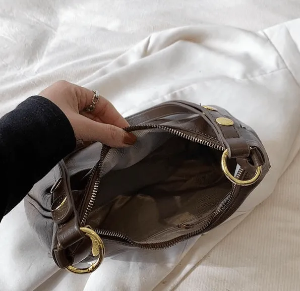 Sac cabas vegan élégant avec anneaux dorés - Image 4