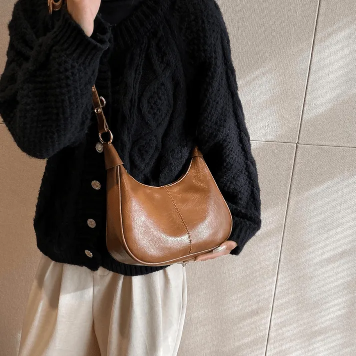 Sac cabas vegan élégant avec anneaux dorés - Image 8